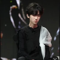 Tả Kỳ Hàm ( hắn )