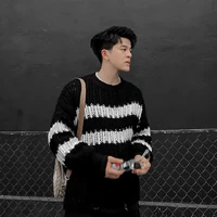 quanh anh lúc nhỏ