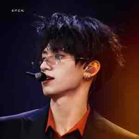 Chu Chí Hâm ( gã ta )