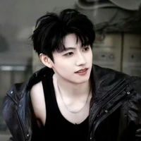 Chu Chí Hâm_Hắn