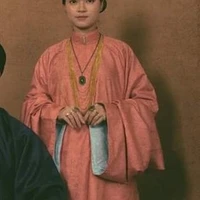 Mẹ Hoàng