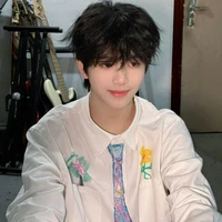 Trương Hàm Thụy"cậu"