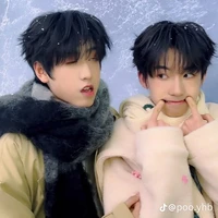 Nhỏ khùng=))