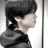 Tả Kỳ Hàm _ anh