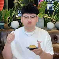 mỉnh hai - em