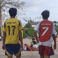 tác giả nạnh nùng