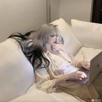 Kim Youngie - Cô