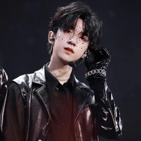 Hạ Tuấn Lâm_cậu