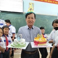 thầy Tùng đka cụa chúng tôi(GVCN)