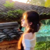 Nguyễn Thị Liên (mẹ cô)