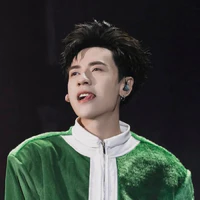 quang hùng