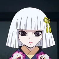 Ubuyashiki  Nichika (chị hai)