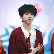 Nhiếp vĩ thần - hắn