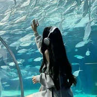 Trương Thiên Hoa(chị em)