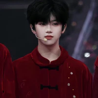 Trương Hàm Thụy(em)