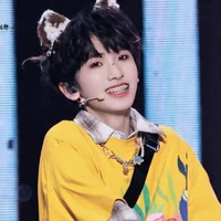 Tả Kỳ Hàm | hắn