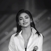 Engfa Waraha [chị]