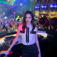 Charlotte Austin [em]