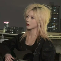 Trịnh Đan Ny (Cô)