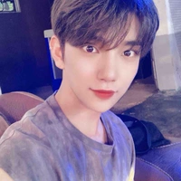 Hong Jisoo (Joshua)