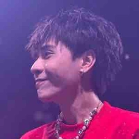 Quang Hùng ( Phone )