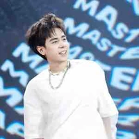 Lê Quang Hùng<Quang Hùng MasterD>