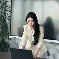 Lạc Vân (mẹ nu9)