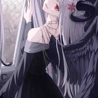 Yukiko Miresa ( Queen )