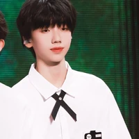 Nhiếp Vĩ Thần