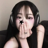Hạ Vy