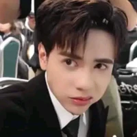 quang hùng