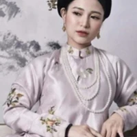 Bà hội đồng_má cô