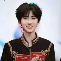 Tả Kỳ Hàm_cậu