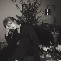 Triệu Mẫn Tử Kỳ/Cô