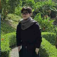 Hùng Huỳnh