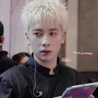 Trần Phong Hào ( Nicky )