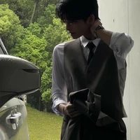 hạ Xuân Trường(anh cả)