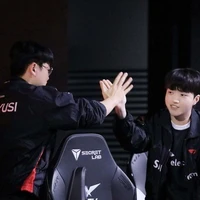 Trai đẹp (cãi t cắt lông nách)