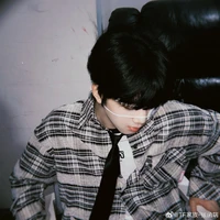 Trương Hàm Thụy _ Hắn