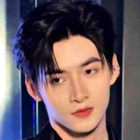 Hùng huỳnh