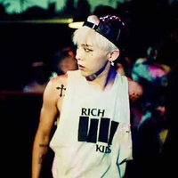 Kwon JiYong(nhóc mít ướt)