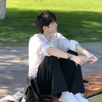 Vũ Nhân Mã- Sagg×.× (25 tuổi)