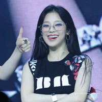 Hà Tỉnh Lưu Hoa (chị)