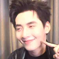 Hùng Huỳnh