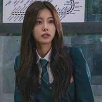 Kang Hyewon