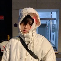 Choi SeungHyun (TOP)
