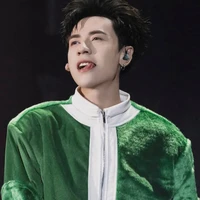 quang hồng
