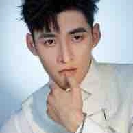Hùng huỳnh