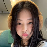 Jennie[chị ahyeon]