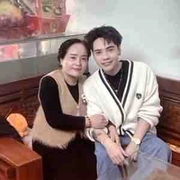 Mẹ Hùng